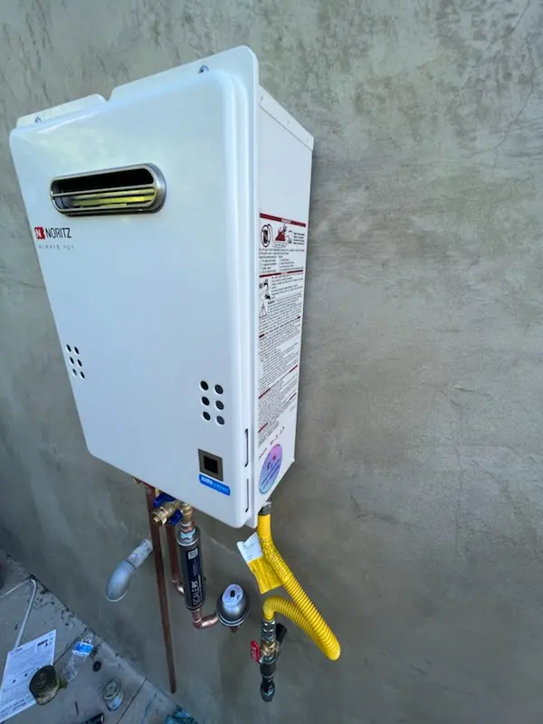 Tankless water heater installation for Juniper Springs homes